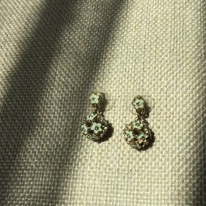 Flower ball earrings